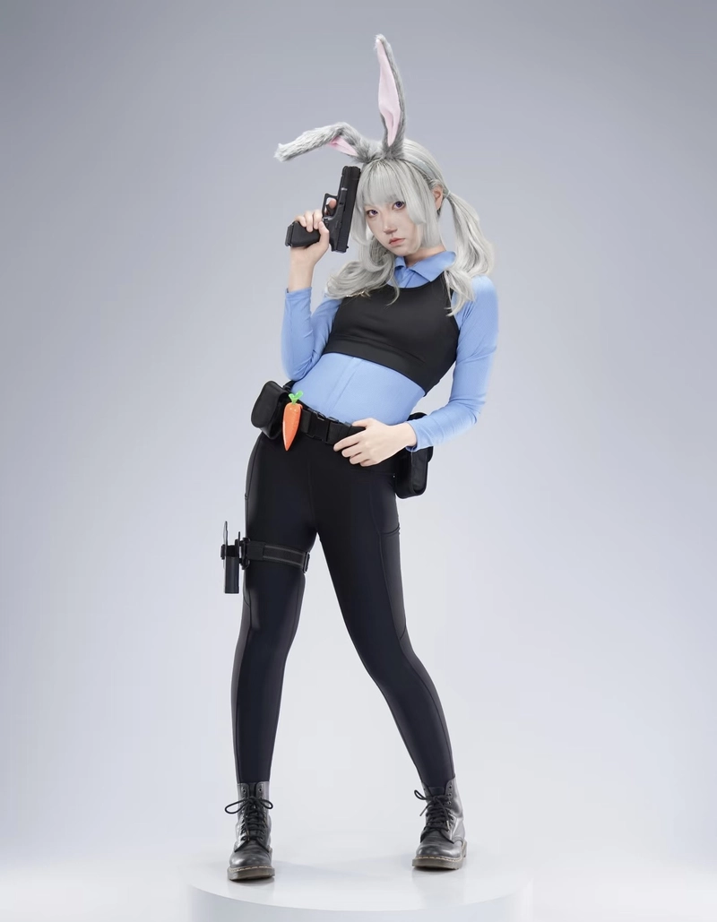 Hình gái xinh cosplay thỏ ánh nhìn long lanh thu hút