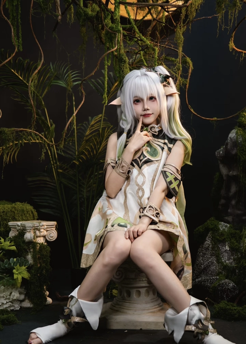 Người cosplay Nahida thần thái nổi bật vẻ đẹp tinh khôi