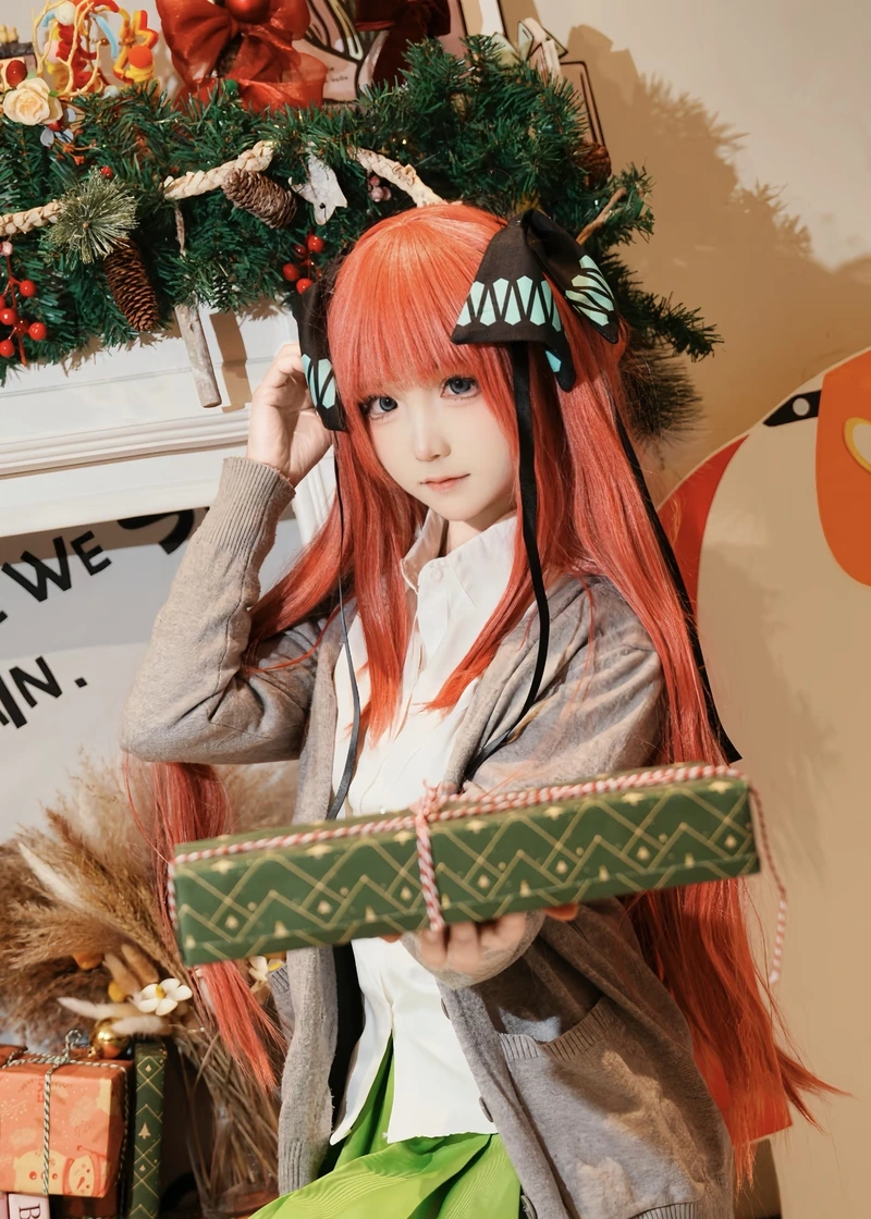 Nino Nakano cosplay vẻ đẹp sắc sảo đầy cuốn hút