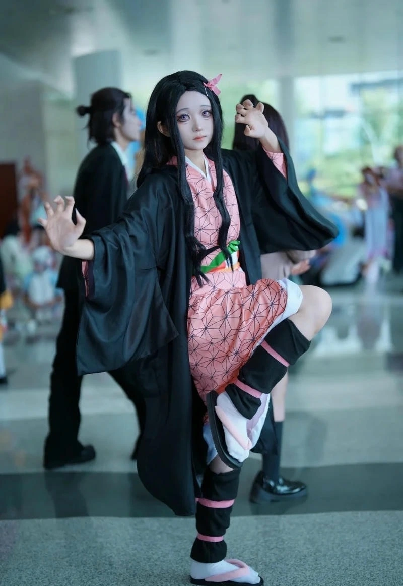 Phong cách trang điểm anime làm cosplay Nezuko rất nổi bật