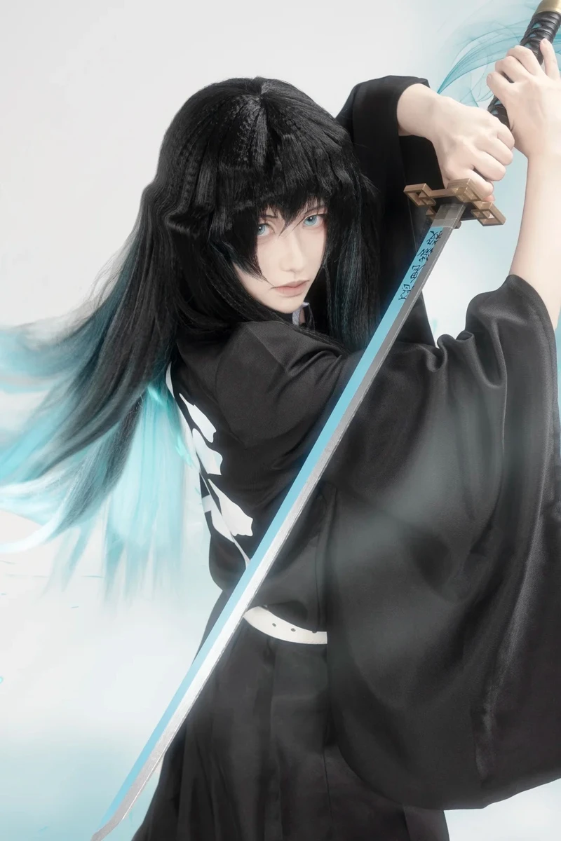 Tạo hình Tokito chuẩn anime trong bộ ảnh muichiro cosplay