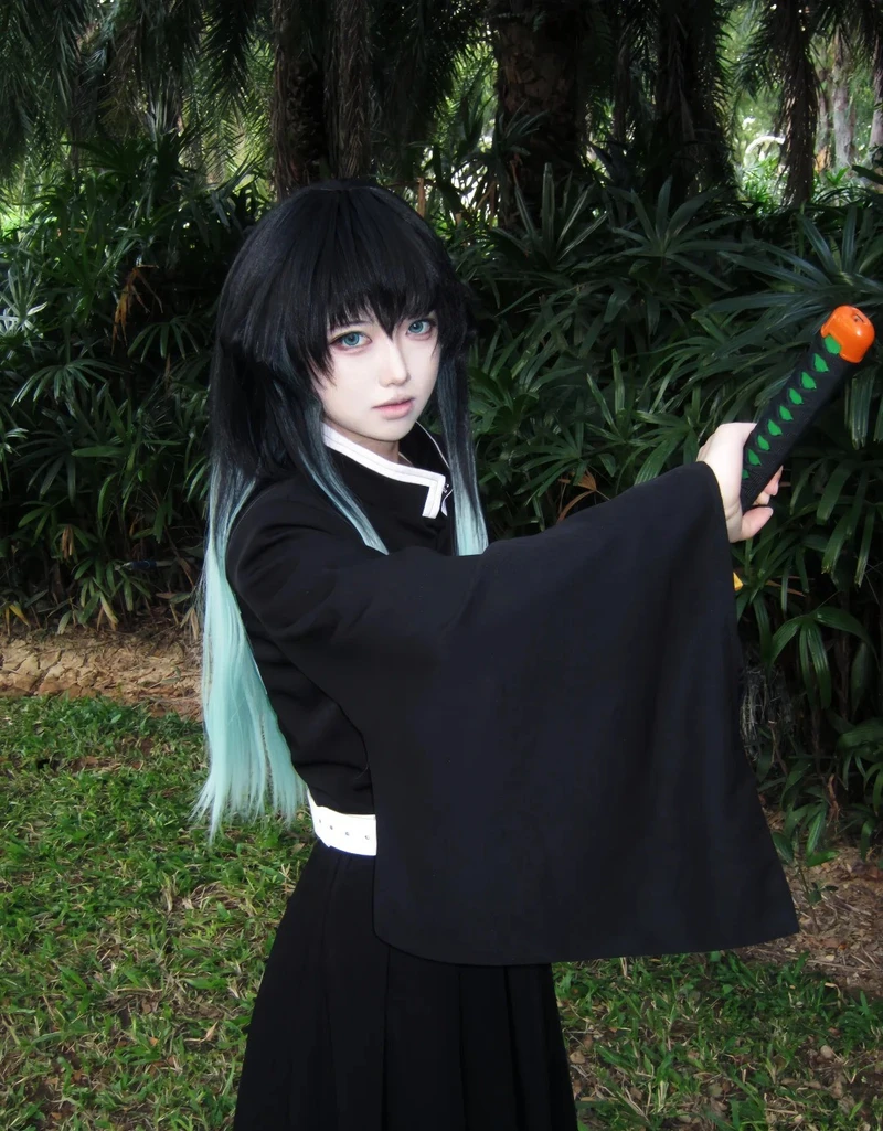 Thanh Gươm Diệt Quỷ sống động hơn cùng muichiro cosplay