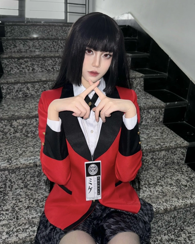 Yumeko cosplay phong cách táo bạo đầy ấn tượng