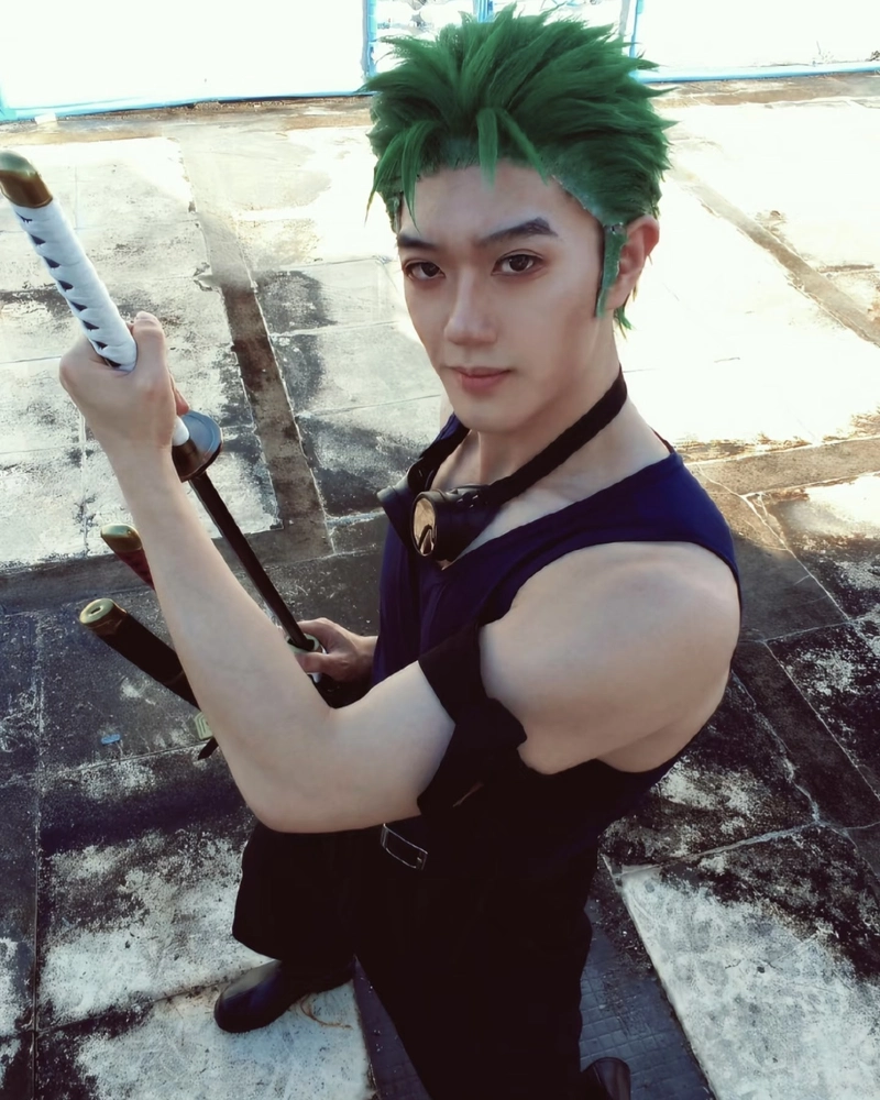 Zoro cosplay vẻ đẹp nam tính thu hút ánh nhìn