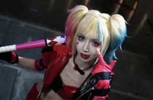 harley quinn cosplay thumbnail